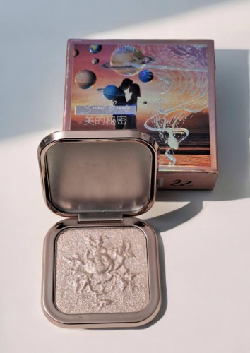  Content Weel Perłowy Rozświetlacz do Twarzy Secret Beauty